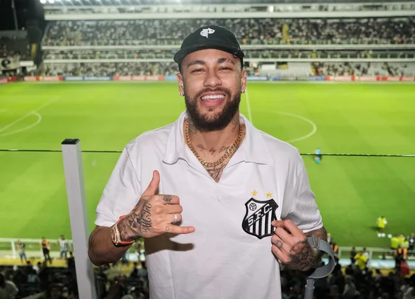 Santos e Neymar se acertam, e jogador tenta rescindir com o Al-Hilal